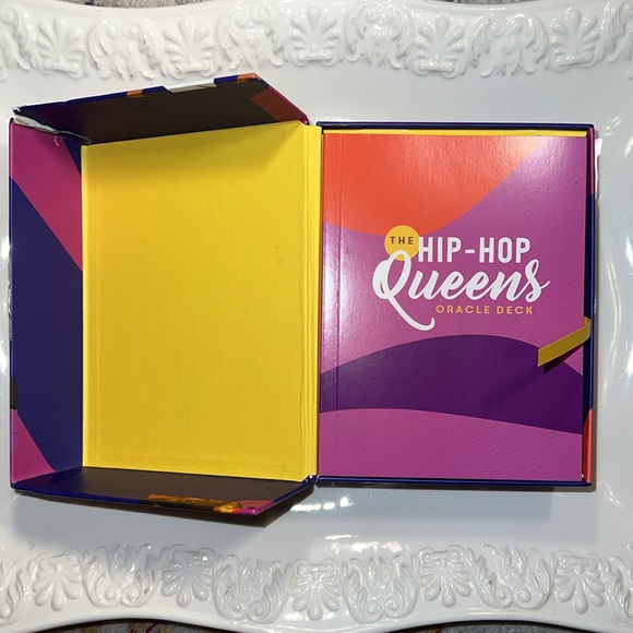 Rare Edition:  The Hip-Hop Queens Oracle Deck and Guidebook - Picture 4 of 8